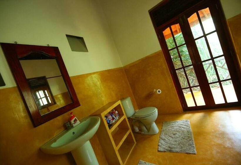 کلبه ییلاقی, Mangrove Beach Chalets