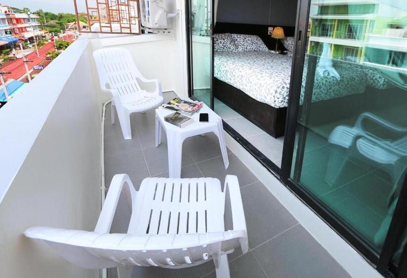 발코니 수피리어 룸, The Beach Cha Am Residence
