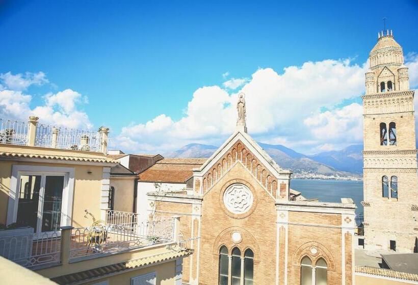 バルコニー付スイート, Il Viaggiatore Gaeta Medievale B&b