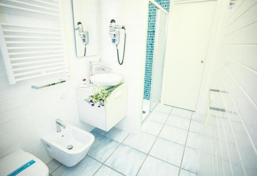 スタンダードトリプルルーム, Il Viaggiatore Gaeta Medievale B&b