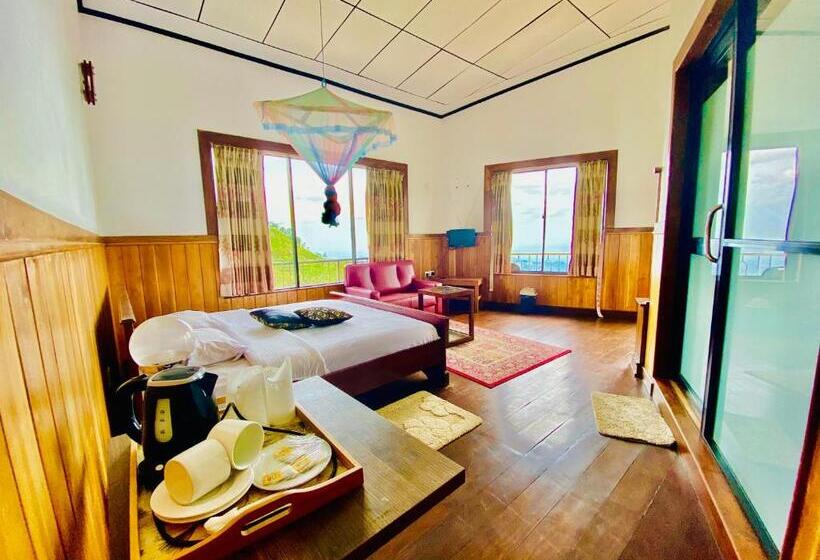 Номер Deluxe Одноместный, Srilak View Holiday Inn