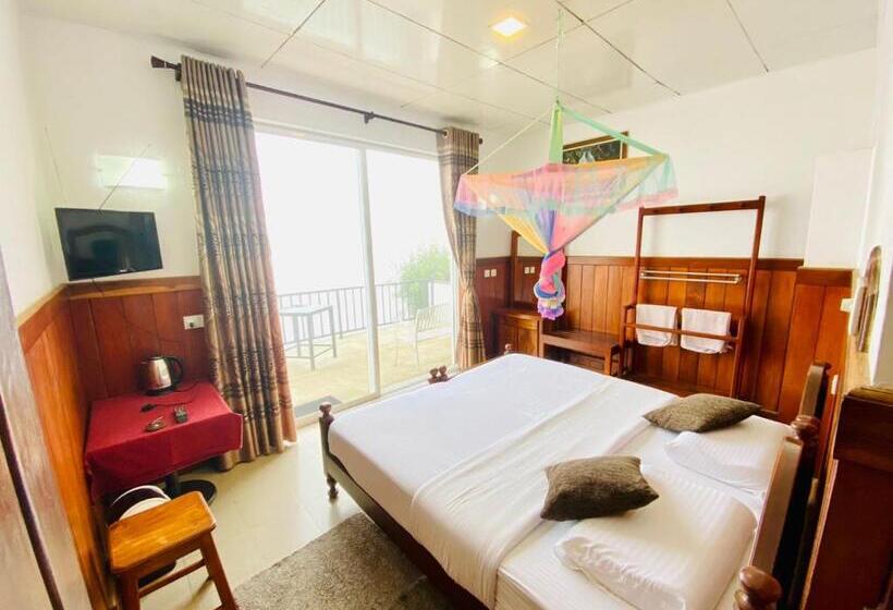 اتاق استاندارد, Srilak View Holiday Inn