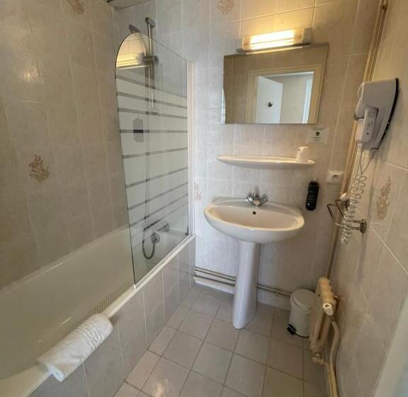 Номер Стандарт, Le Relais De La Place