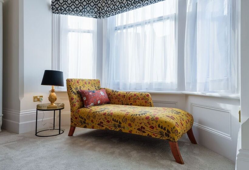 Номер Superior Кровать Кинг, The Clarence Boutique Rooms