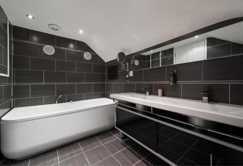 Номер Superior Кровать Кинг, The Clarence Boutique Rooms