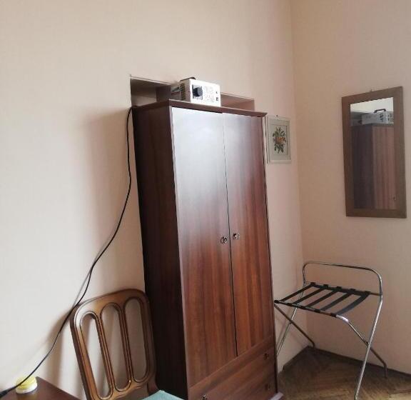 اتاق استاندارد, Albergo Anna