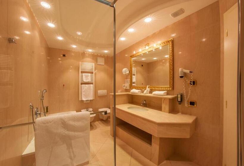 Полулюкс, Cityhotel Goldener Adler B&b