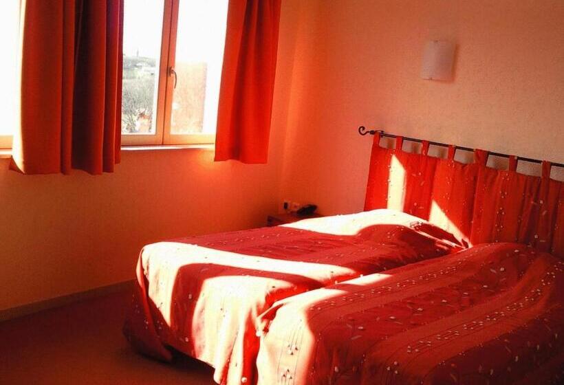 Номер Стандарт, Logis L Auberge Du Quercy Blanc