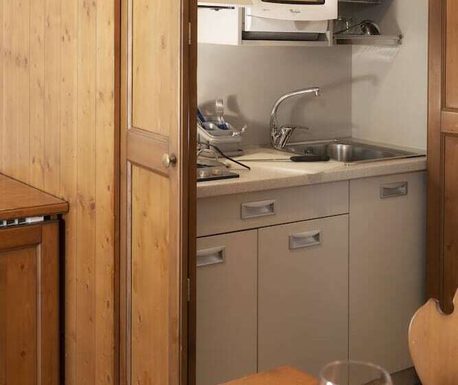Четырехместный Номер Стандарт, Residence Chateau