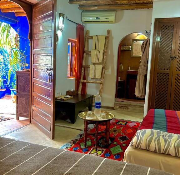 اتاق سوپریور, Riad Alamine