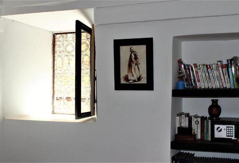 سوییت, Riad Alamine