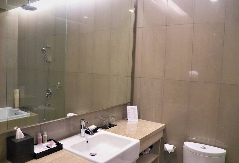 管理人员工作室, Fraser Residence Menteng, Jakarta