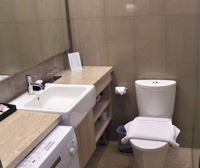 高级工作室, Fraser Residence Menteng, Jakarta