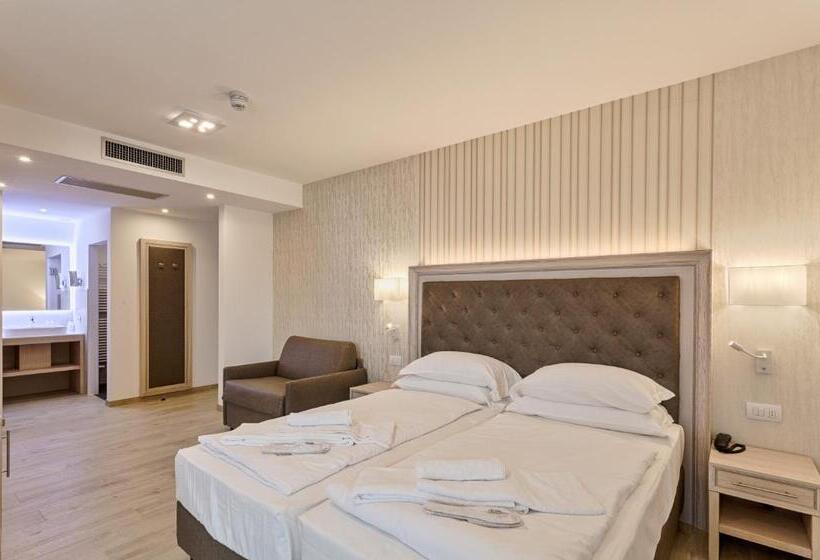Superior room with lake view, Bellariva