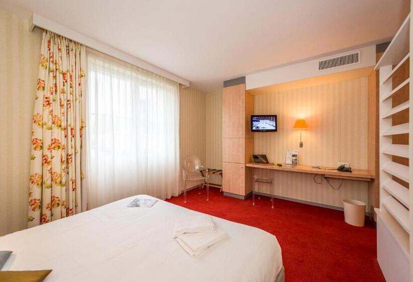 Трехместный Номер Superior, Hôtel Miléade Le Domaine De La Blairie   Saumur