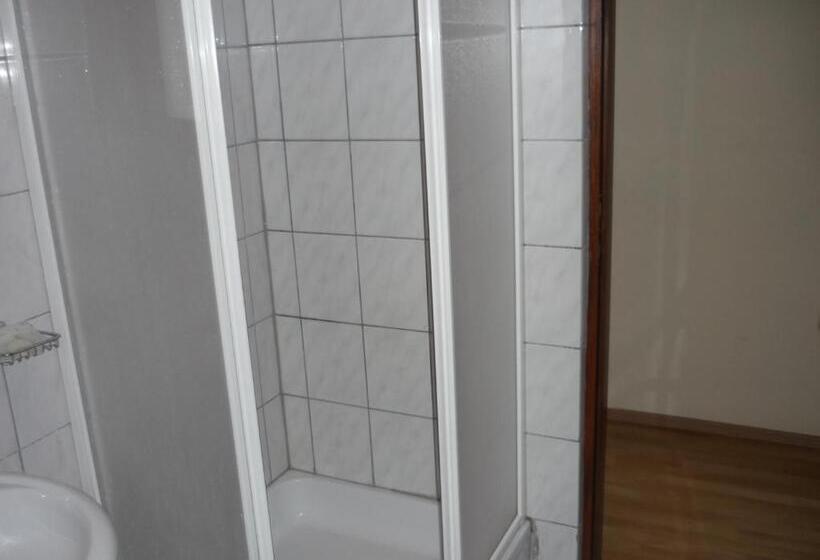Номер Стандарт Трехместный, Rooms Bijela Ruža