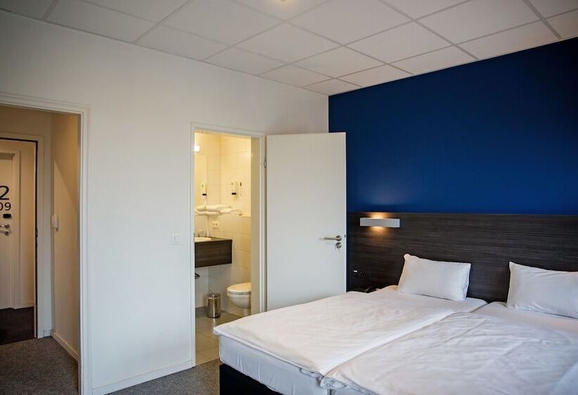اتاق استاندارد, Antwerp Harbour
