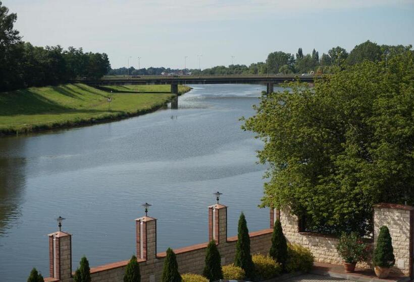 Номер Стандарт, Piast