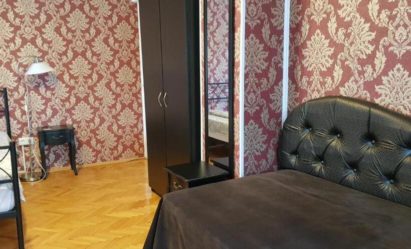 اتاق استاندارد سه نفره, Pension Casa Leone