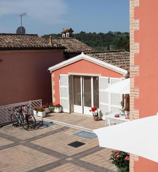 اتاق لوکس با بالکن, Fonte D Olio Conero Relais