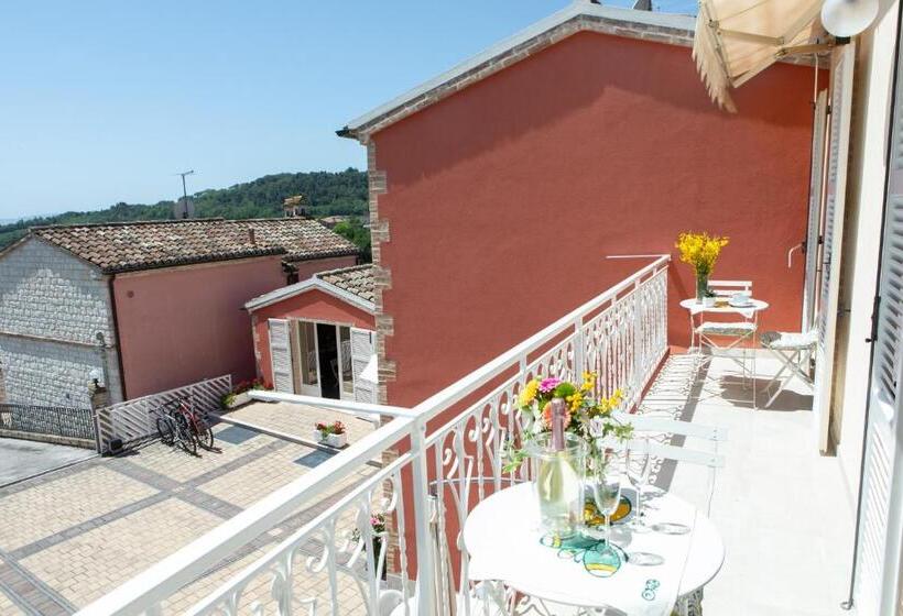 اتاق لوکس با بالکن, Fonte D Olio Conero Relais