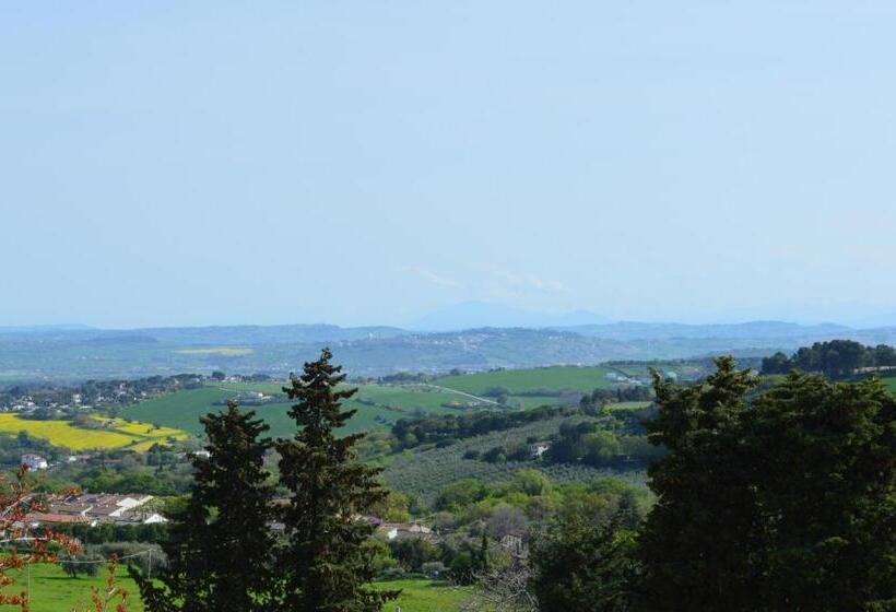 اتاق لوکس با بالکن, Fonte D Olio Conero Relais