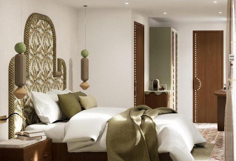 اتاق استاندارد با تخت بزرگ, Lou Cagnard