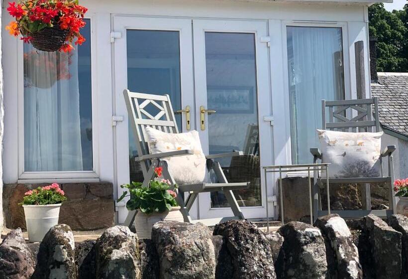 منزل غرفة نوم واحدة, Nether Glenny Farm