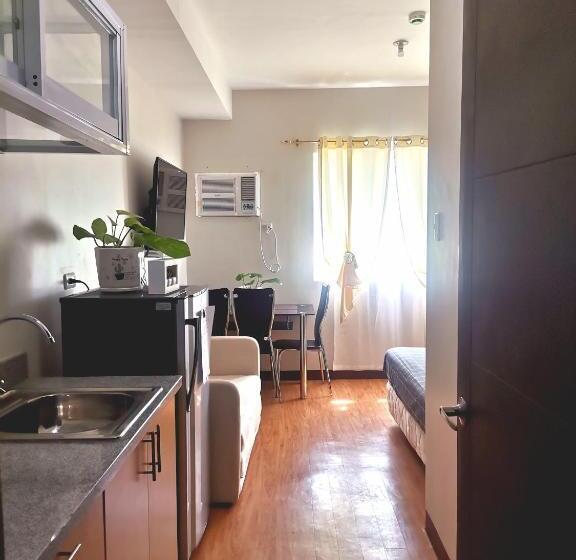 스탠다드 스튜디오 풀장 전망, Pool View Studio In Mesaverte With Free Pool & Netflix
