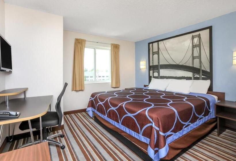 Люкс Кровать Кинг, Super 8 By Wyndham Sault Ste. Marie