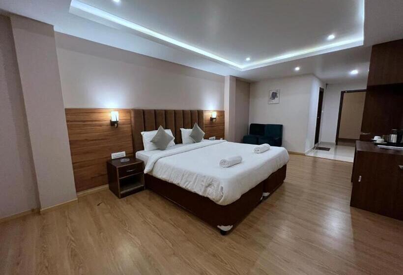 Номер Superior, The Phoenix Residency