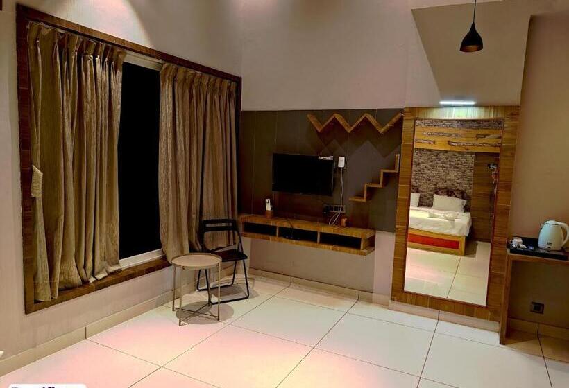 带大床的标准间, Passiflora Beach Resort Alibaug