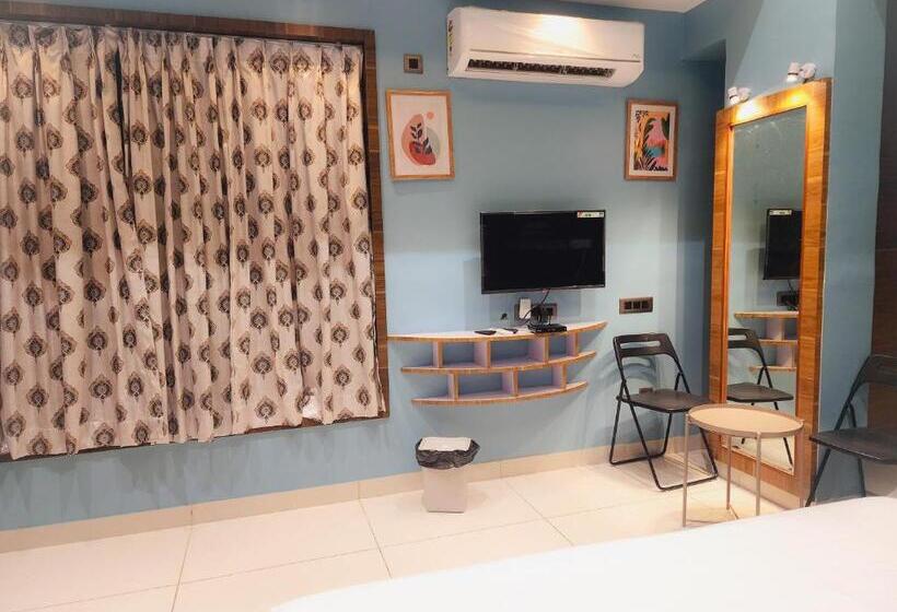 带大床的高级房间, Passiflora Beach Resort Alibaug