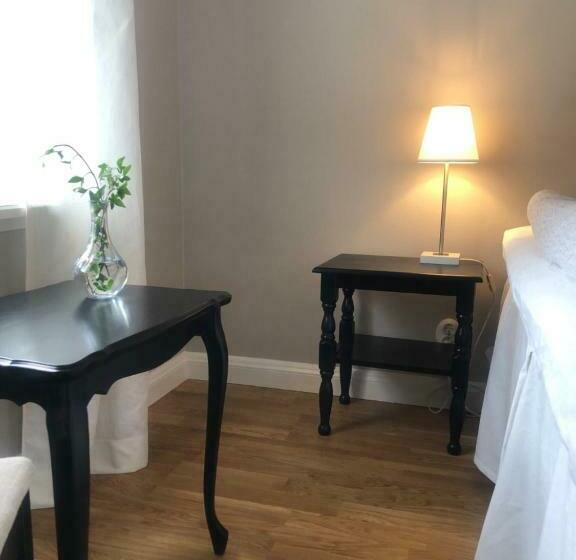 Номер Стандарт, ångbåten   New Buildt Double Rooms In The Center Of Gränna With Separate Entrance