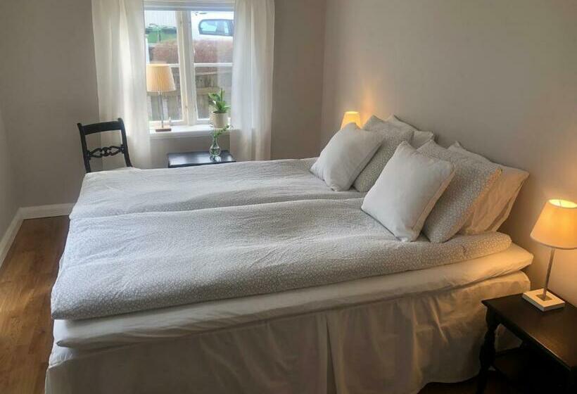 Номер Стандарт, ångbåten   New Buildt Double Rooms In The Center Of Gränna With Separate Entrance