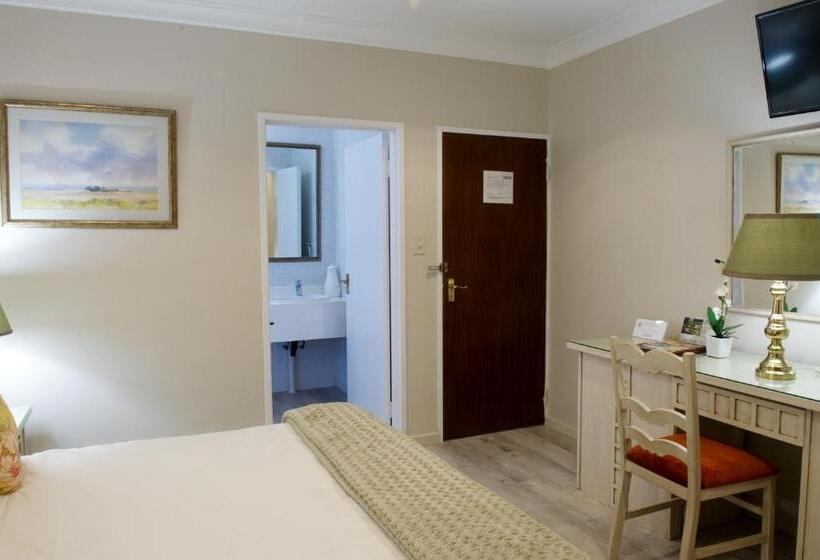 Quarto Standard Cama King, Cedarwoods Of Sandton