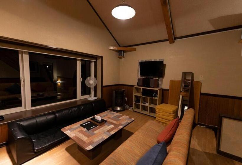 Дом 1 Спальня, Country Inn Milky House