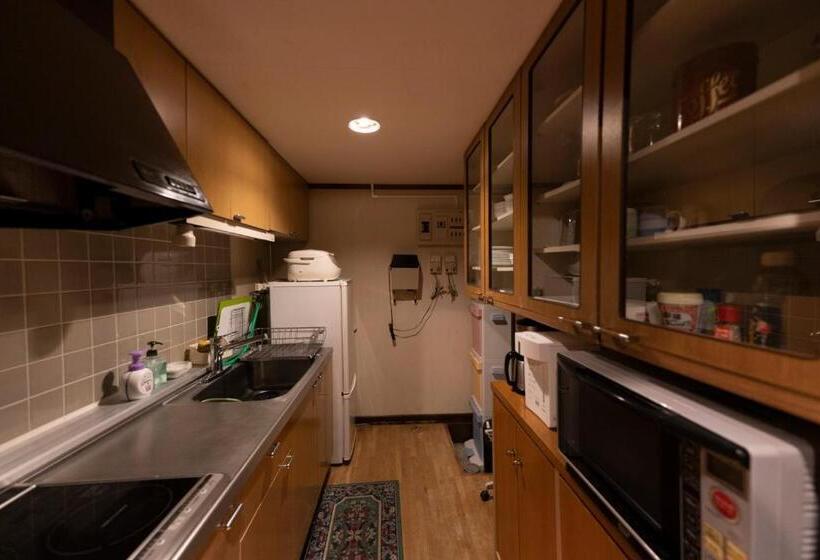 Дом 1 Спальня, Country Inn Milky House