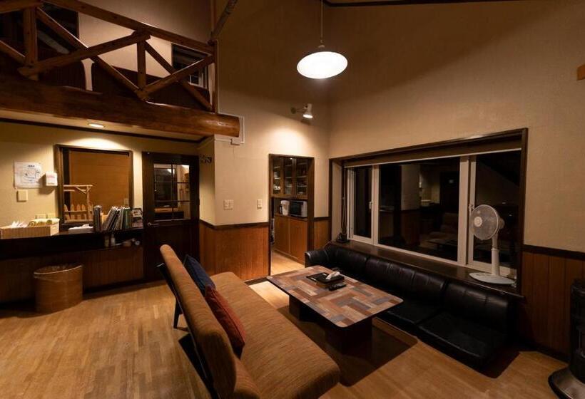 Дом 1 Спальня, Country Inn Milky House
