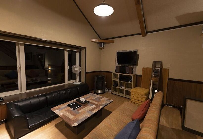 Дом 1 Спальня, Country Inn Milky House