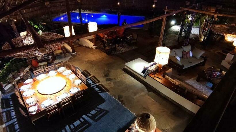 اتاق لوکس, Lions  Luxury Eco Resort & Spa