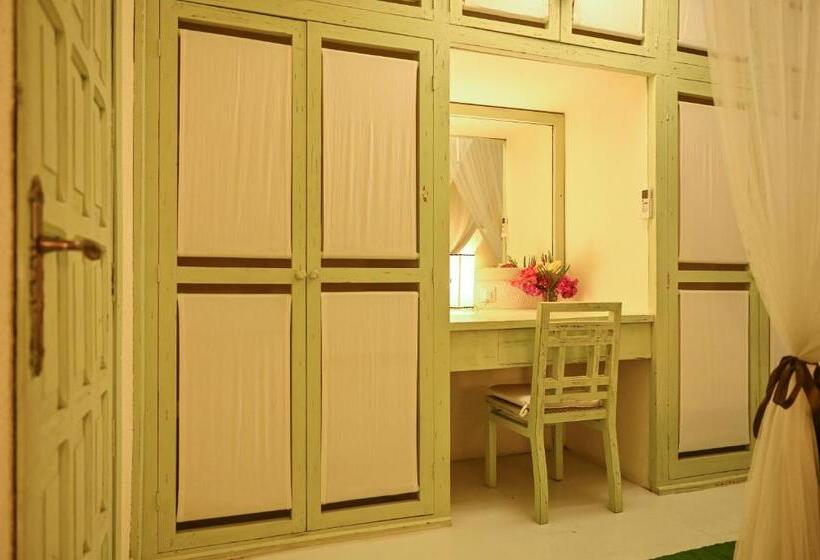 اتاق لوکس, Lions  Luxury Eco Resort & Spa