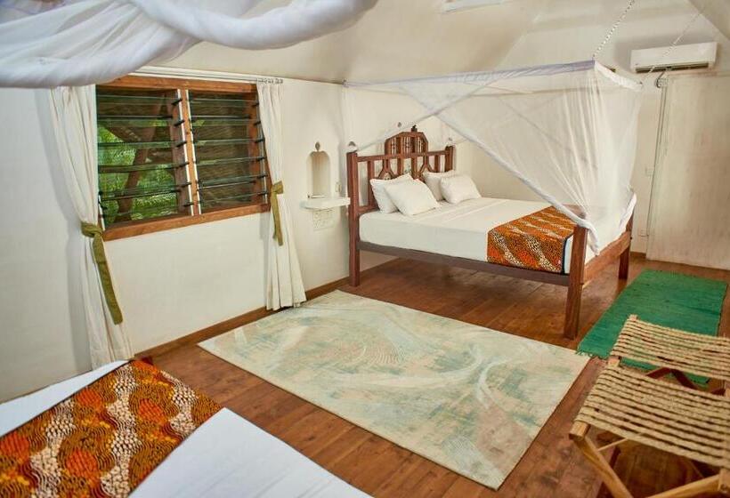 سوییت, Lions  Luxury Eco Resort & Spa