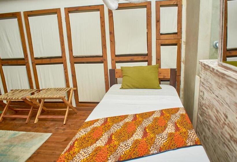 سوییت, Lions  Luxury Eco Resort & Spa