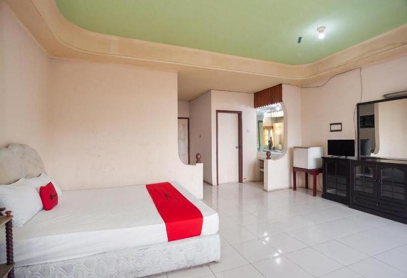 Люкс, Reddoorz @ Jalan Jendral Sudirman Jambi 2