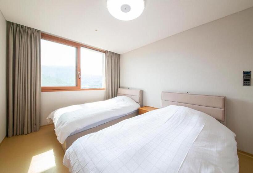 Номер Deluxe, Elysian Gangchon Resort