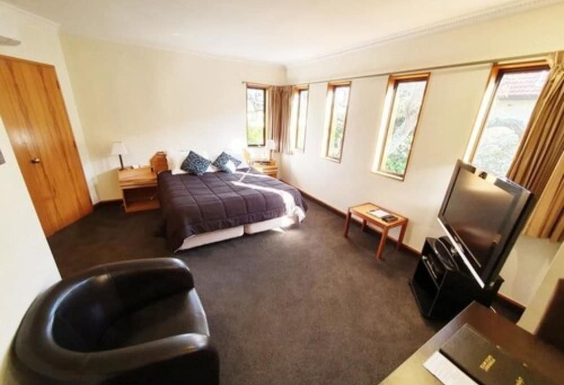수피리어 스튜디오, Fitzherbert Castle Motel
