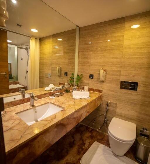 اتاق لوکس, The Orchid Hotel Pune Hinjewadi