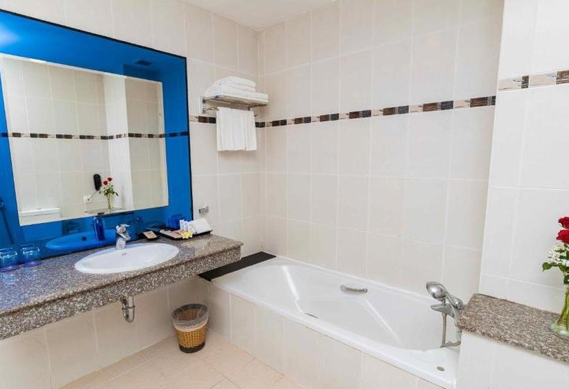 اتاق سوپریور با چشم‌انداز شهر, Ttc Hotel Phan Thiet