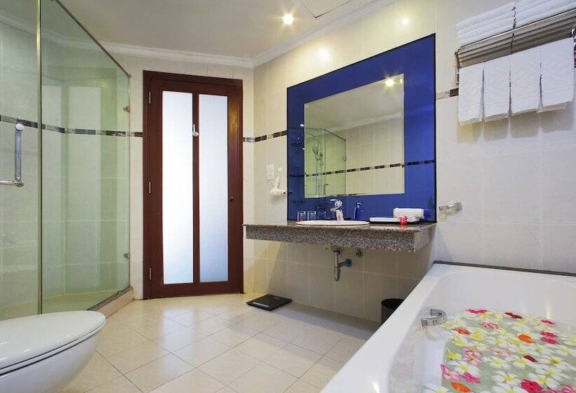 اتاق لوکس با چشم‌انداز دریا, Ttc Hotel Phan Thiet